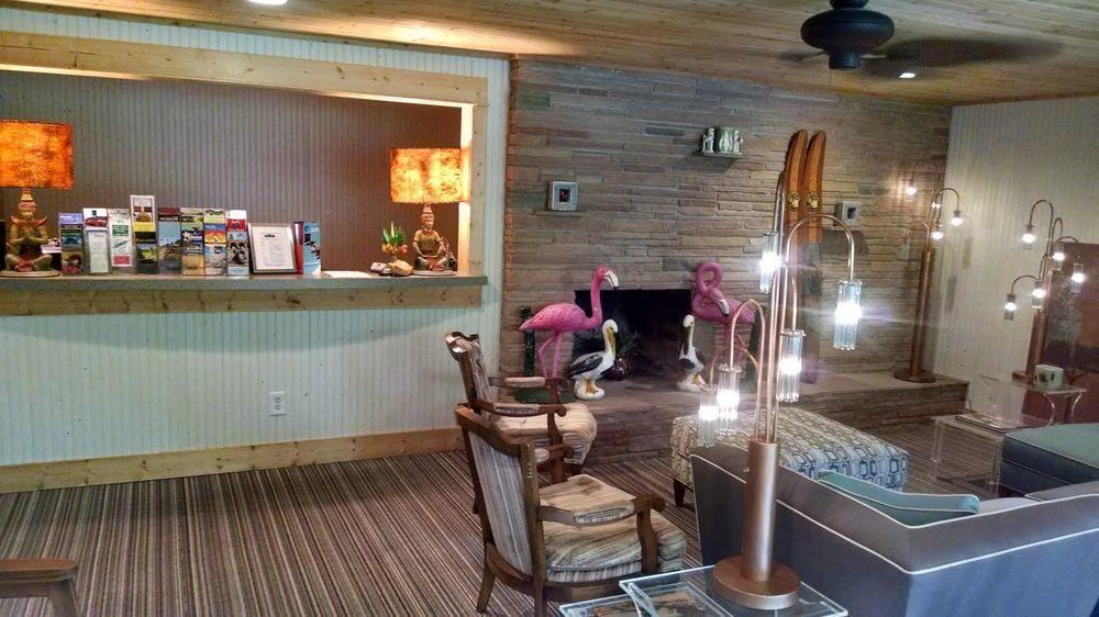 The Saugatuck Retro Resort Екстер'єр фото