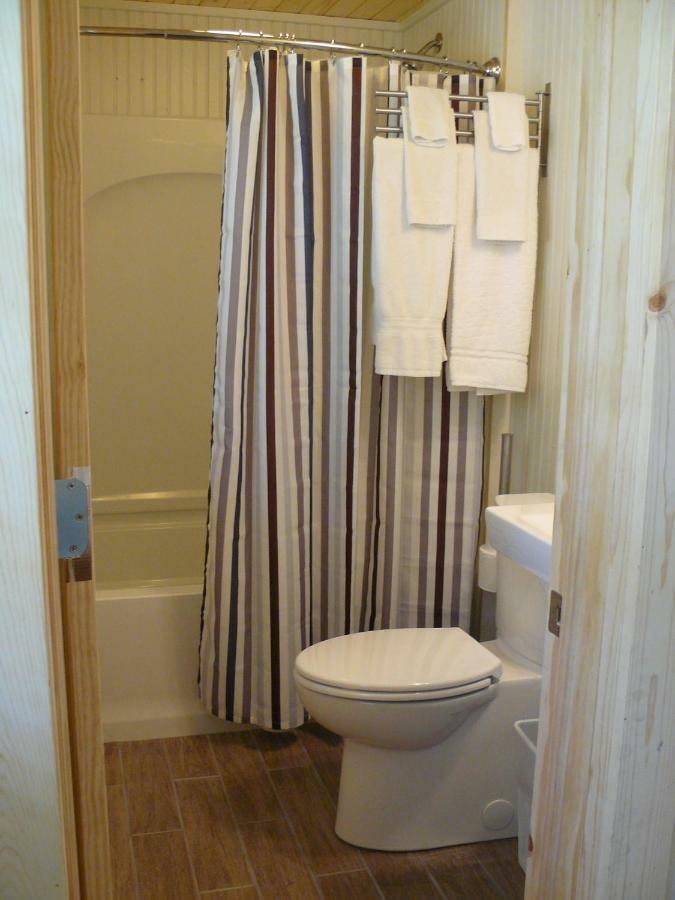 The Saugatuck Retro Resort Екстер'єр фото